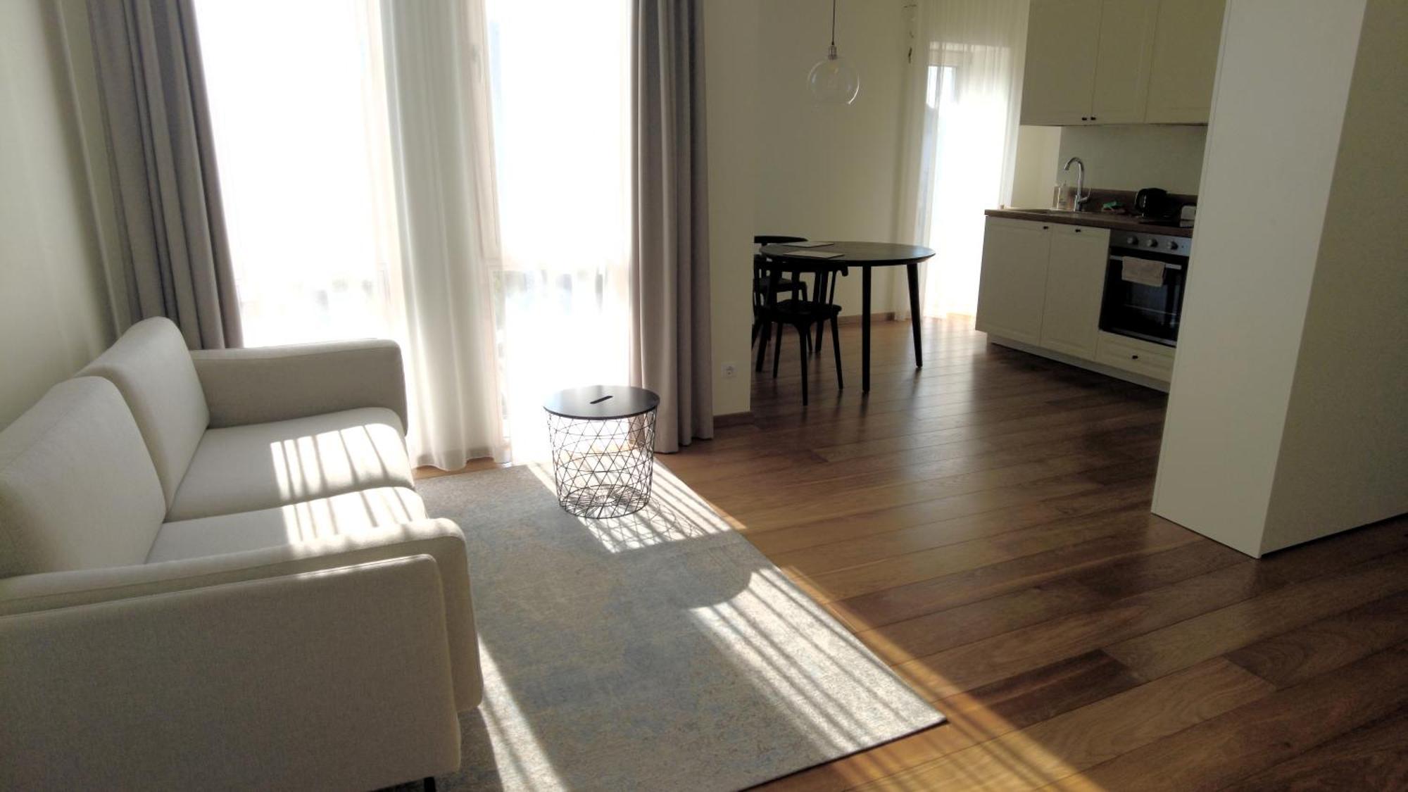 Zalio Kalno Apartamentai カウナス エクステリア 写真